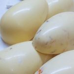 Ovo de páscoa branco prático demais