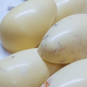 Ovo de páscoa branco prático demais