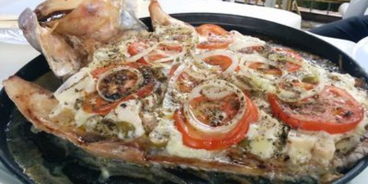 pizza de peixe simples fácil