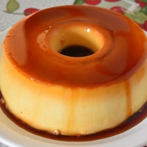 pudim com 2 leites condensado tudo gostoso sem furinho