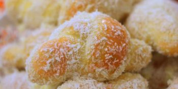 Rosquinha de coco e leite condensado