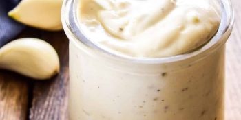 Essa receita de Molho Aioli é melhor que muitas maioneses