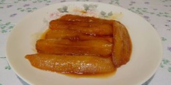 Banana da terra caramelizada do jeito fácil e sedutor que amamos