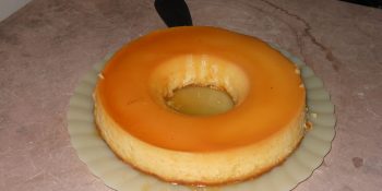 Que tal um pudim de abóbora bem diferente para sobremesa?