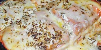 Sanduíche de forno cremoso: mata a fome em pouquíssimo tempo