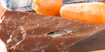 tirar pele fígado bovino