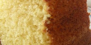 O bolo branco simples que combina com tudo: é mesmo bem fácil