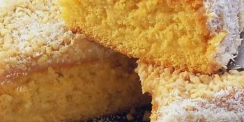 Esse bolo de massa pronta de coco é a receita de hoje