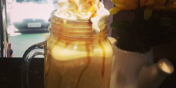 Para fazer em casa: café com caramelo é doce na medida certa