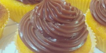 Aprenda a melhor receita de cupcake de bolo de cenoura para fazer em casa