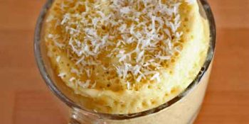 Donut de caneca saudável de 1 minuto: tem como não amar essa receita?