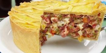 Receita de empadão de charque: saindo do frango e arrasando também
