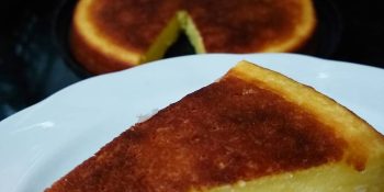 Bolo de aipim cremoso com receita muito prática de gostinho caseiro