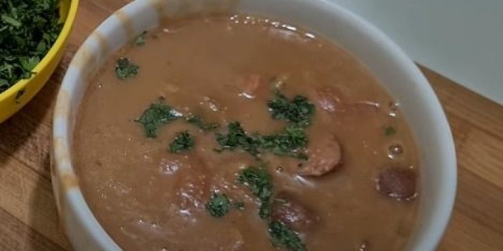 caldo de feijão batido no liquidificador é a melhor receita