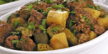 Receita de carne com batatas da vovó saborosa que todos amam