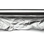 limpar com papel alumínio