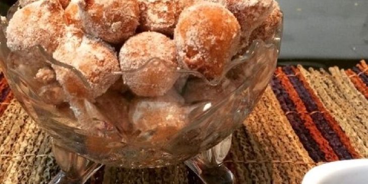 bolinho de chuva com canela tudo gostoso