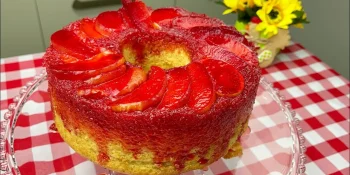 O bolo maçã do amor vai encantar convidados: fácil de fazer