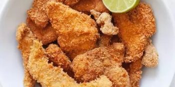 Como fazer frango empanado sem trigo que fica sequinho e bom demais