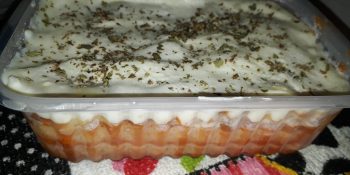 Faz lasanha de pote e se apaixona: receita que não se rejeita