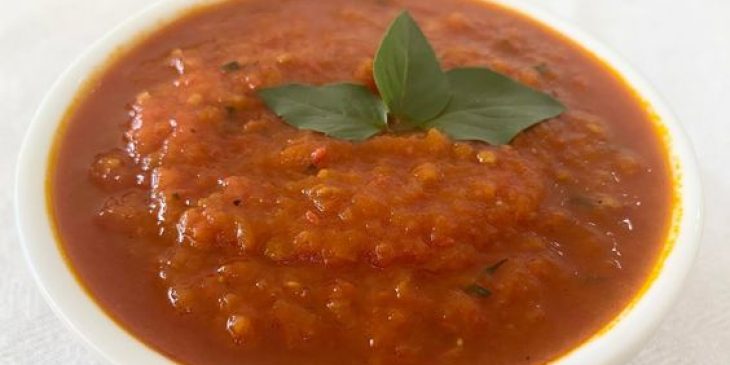 Molho de tomate para macarrão receita