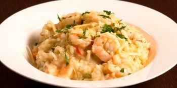 Receita de risoto de camarão com arroz branco bem fácil de fazer