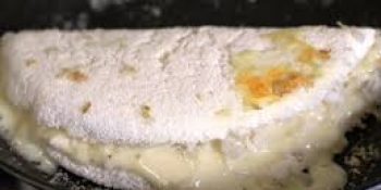Faça tapioca com queijo coalho para sua mãe hoje