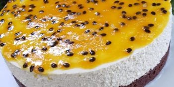 Torta brownie de maracujá com toque caseiro que amamos