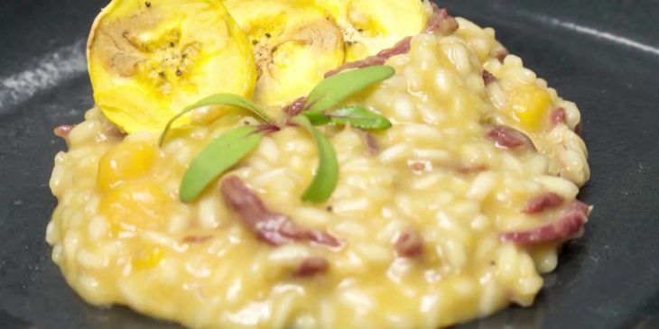 Risoto de carne seca com banana da terra receita