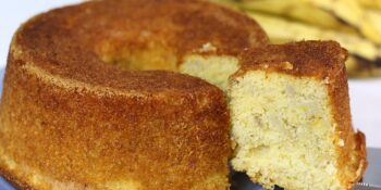 Bolo de banana da roça