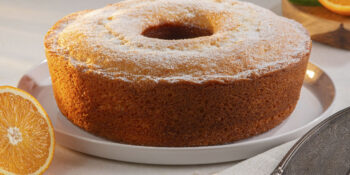 Bolo de laranja fácil e fofinho