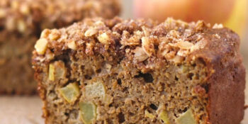 Bolo integral de frutas