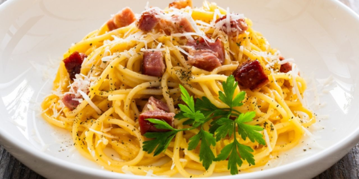 Macarrão a carbonara