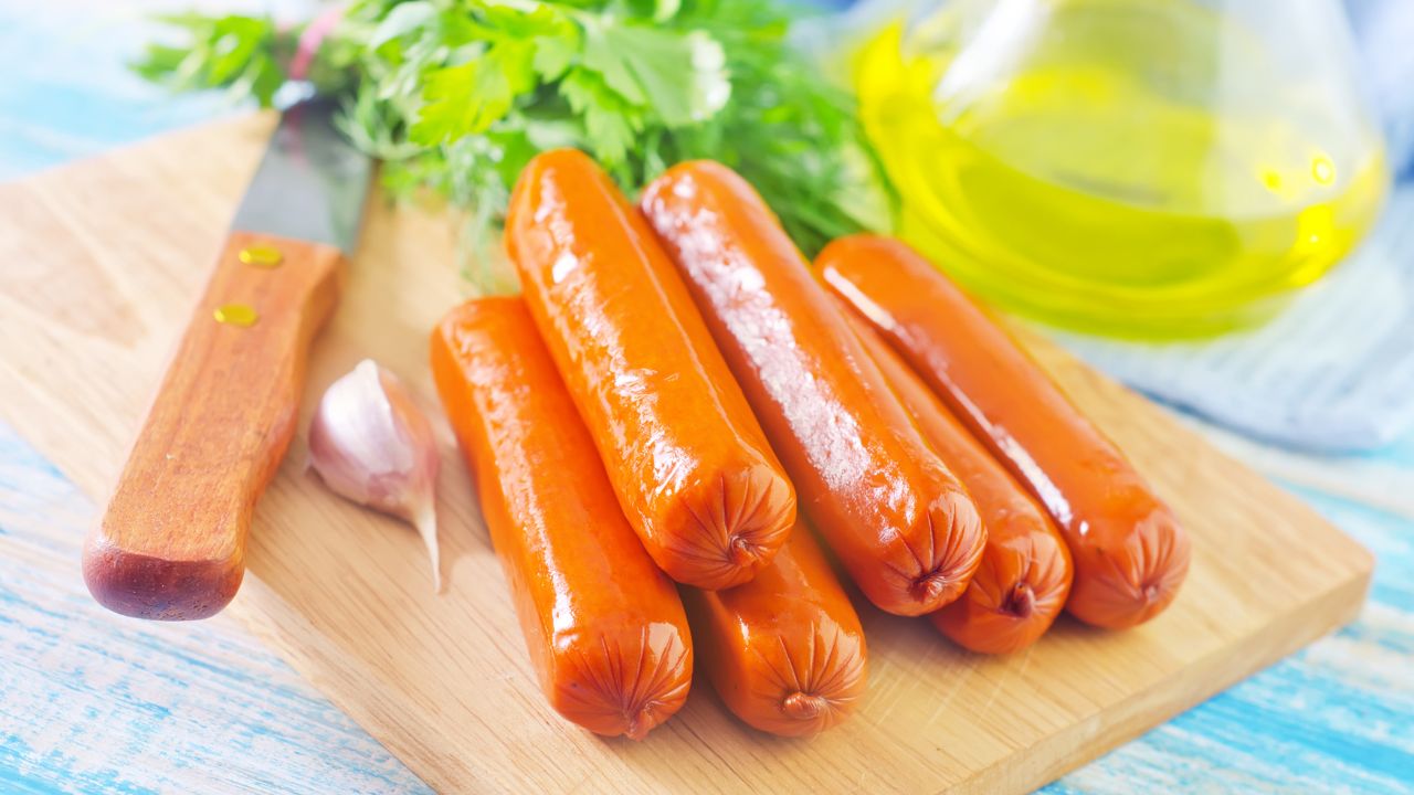 5 sinais de que a salsicha está estragada: não coma de jeito nenhum