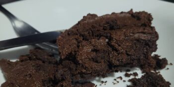 Bolo de chocolate com farinha de aveia