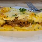 Carne moída com batata no forno receita