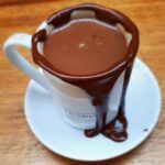 Chocolate quente cremoso sem lactose amo demais