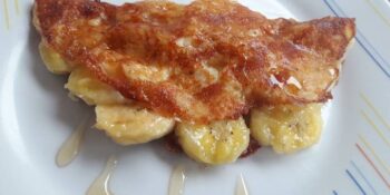 Doce com banana, queijo e canela