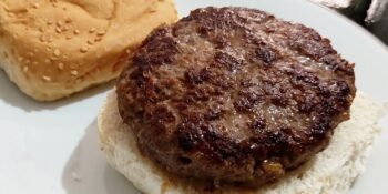 Hambúrguer caseiro fit