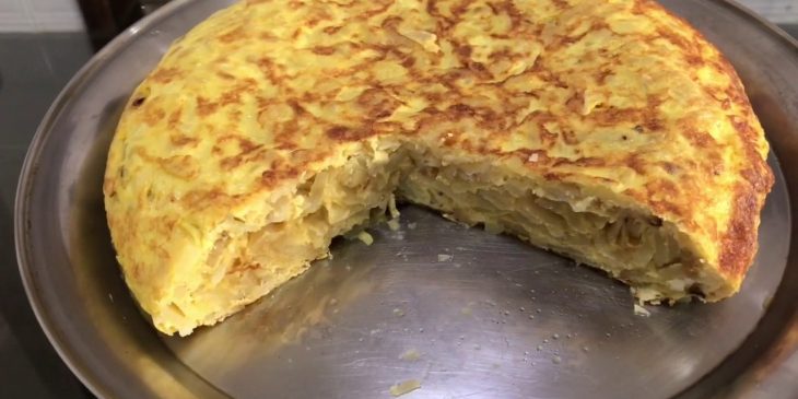 Tortilla espanhola que deixa qualquer brasileiro viciado na receita