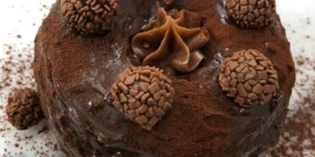 Mini bolo de chocolate da vovó