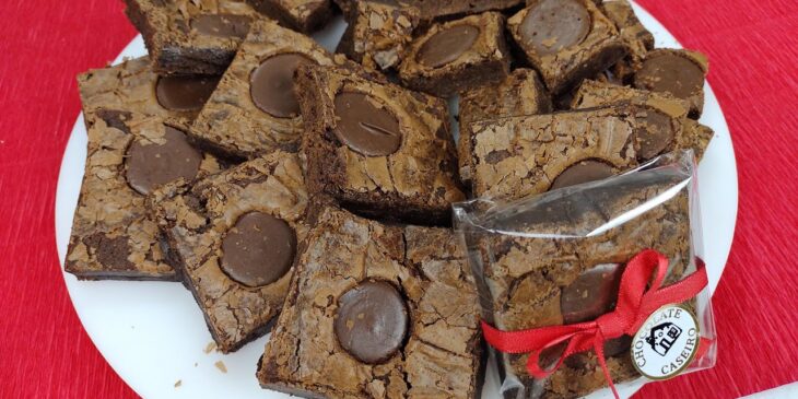 Brownie com gotas de chocolate do tiktok receita