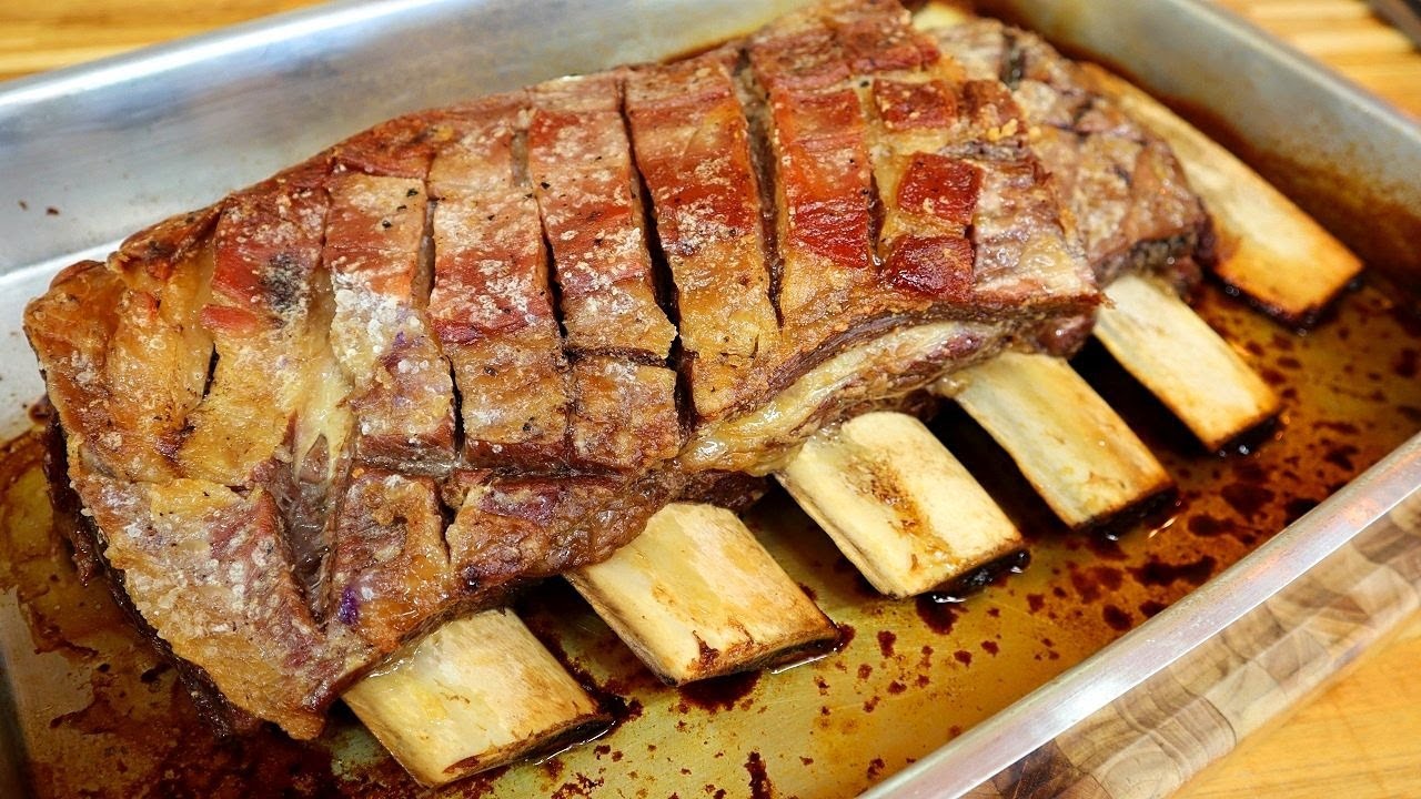 Costela de boi assada no forno com papel alumínio tem melhor receita