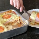 lasanha de pão de forma no forno