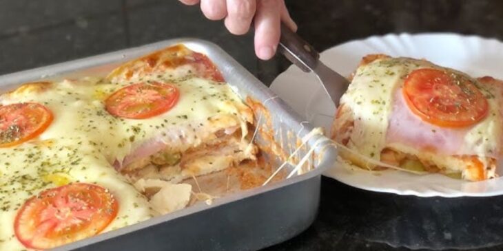 lasanha de pão de forma no forno