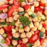 salada de grão-de-bico colorida