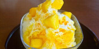 sobremesa de manga com leite de coco