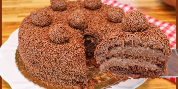 Bolo de brigadeiro de Natal