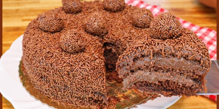 Bolo de brigadeiro de Natal tudo gostoso