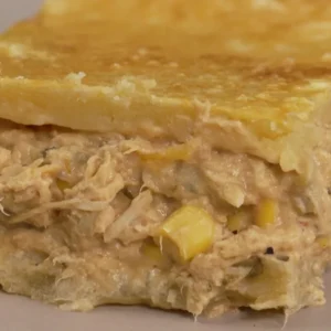 Empadão de frango cremoso com massa de dar água na boca receita